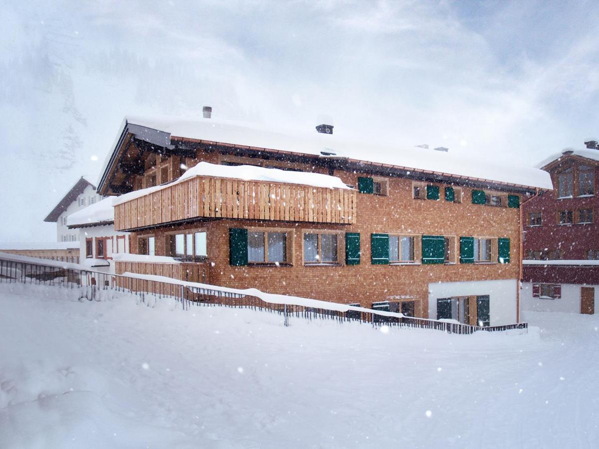 Haus Burgi - Angelika Walch Apartment Stuben am Arlberg Exterior foto
